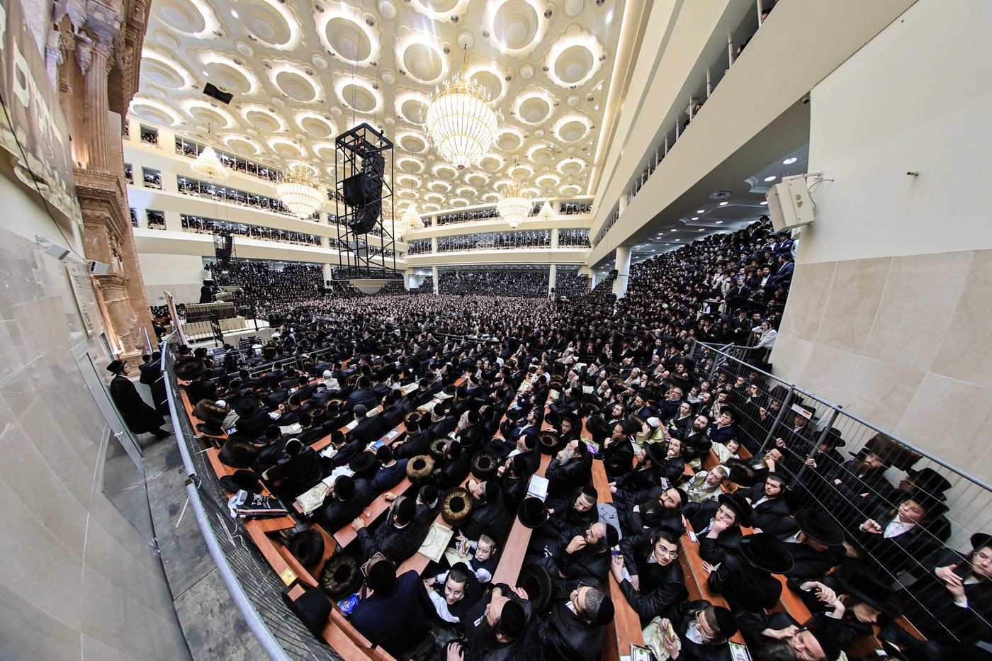 כינוס נגד פגעי הטכנולוגיה ע"י הגה"צ רבי צבי מאיר זילברברג