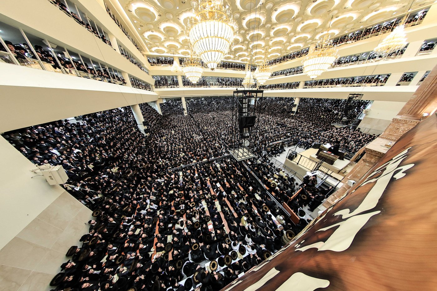 כינוס נגד פגעי הטכנולוגיה ע"י הגה"צ רבי צבי מאיר זילברברג