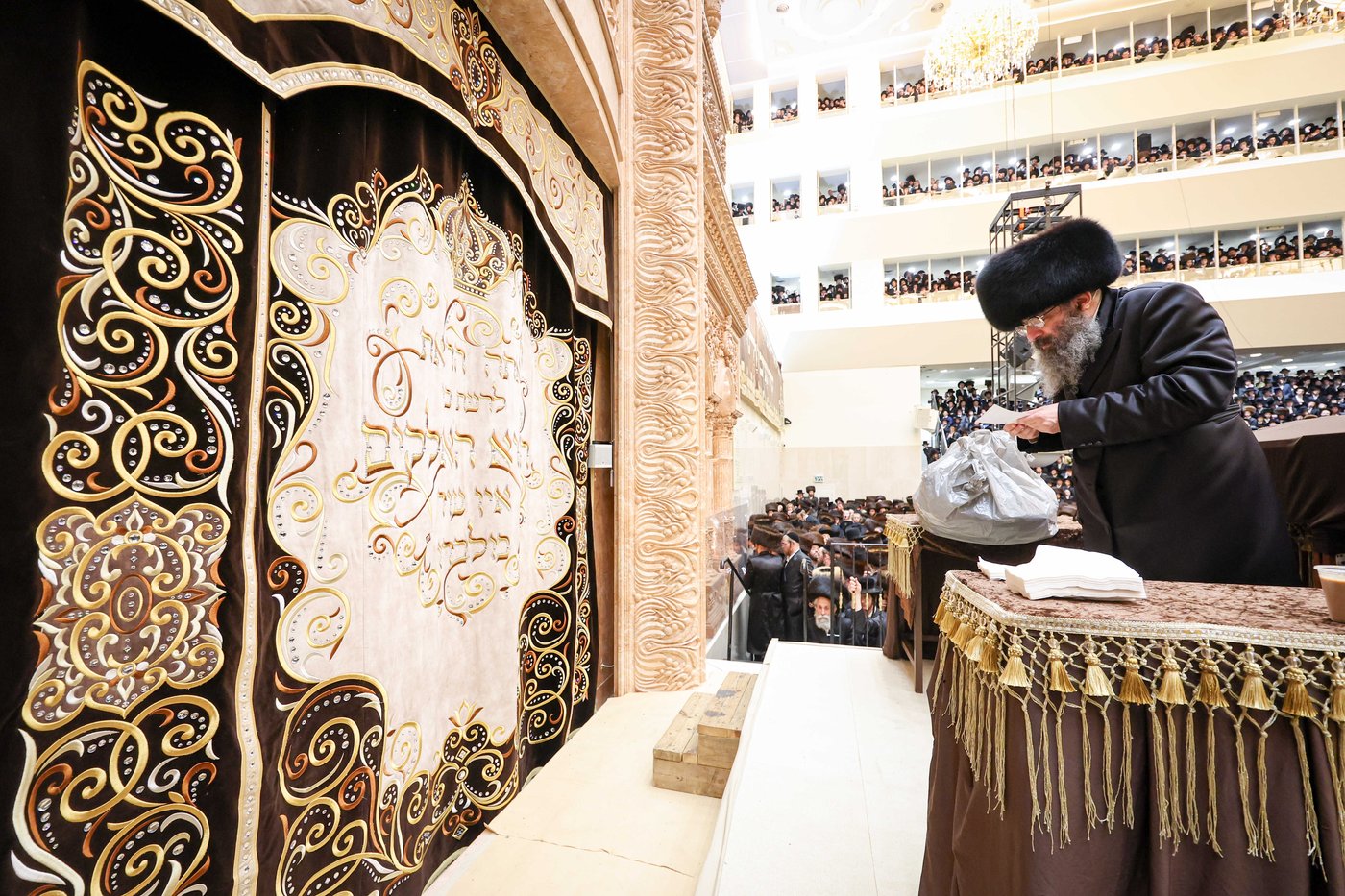 כינוס נגד פגעי הטכנולוגיה ע"י הגה"צ רבי צבי מאיר זילברברג