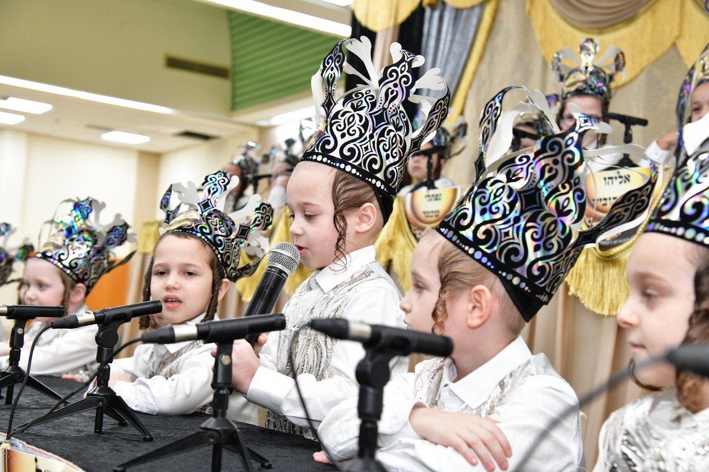 מסיבת חומש בת"ת סערט ויז'ניץ בב"ב
