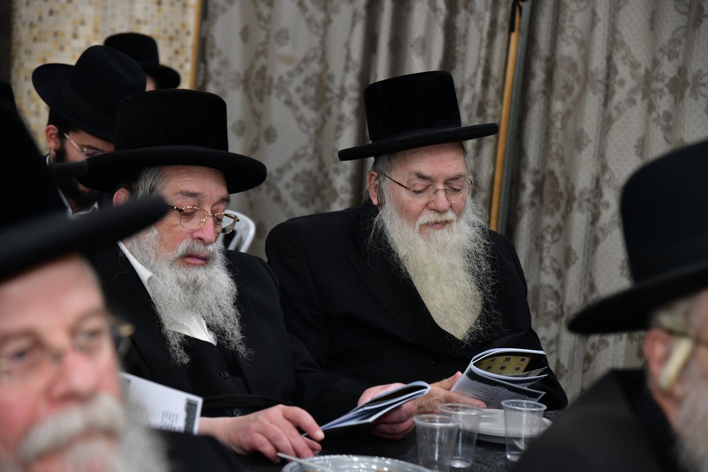 מסיבת חומש בת"ת סערט ויז'ניץ בב"ב