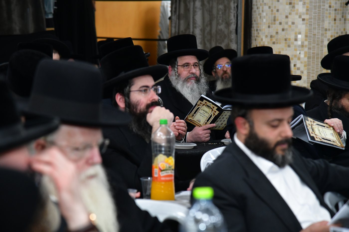 מסיבת חומש בת"ת סערט ויז'ניץ בב"ב