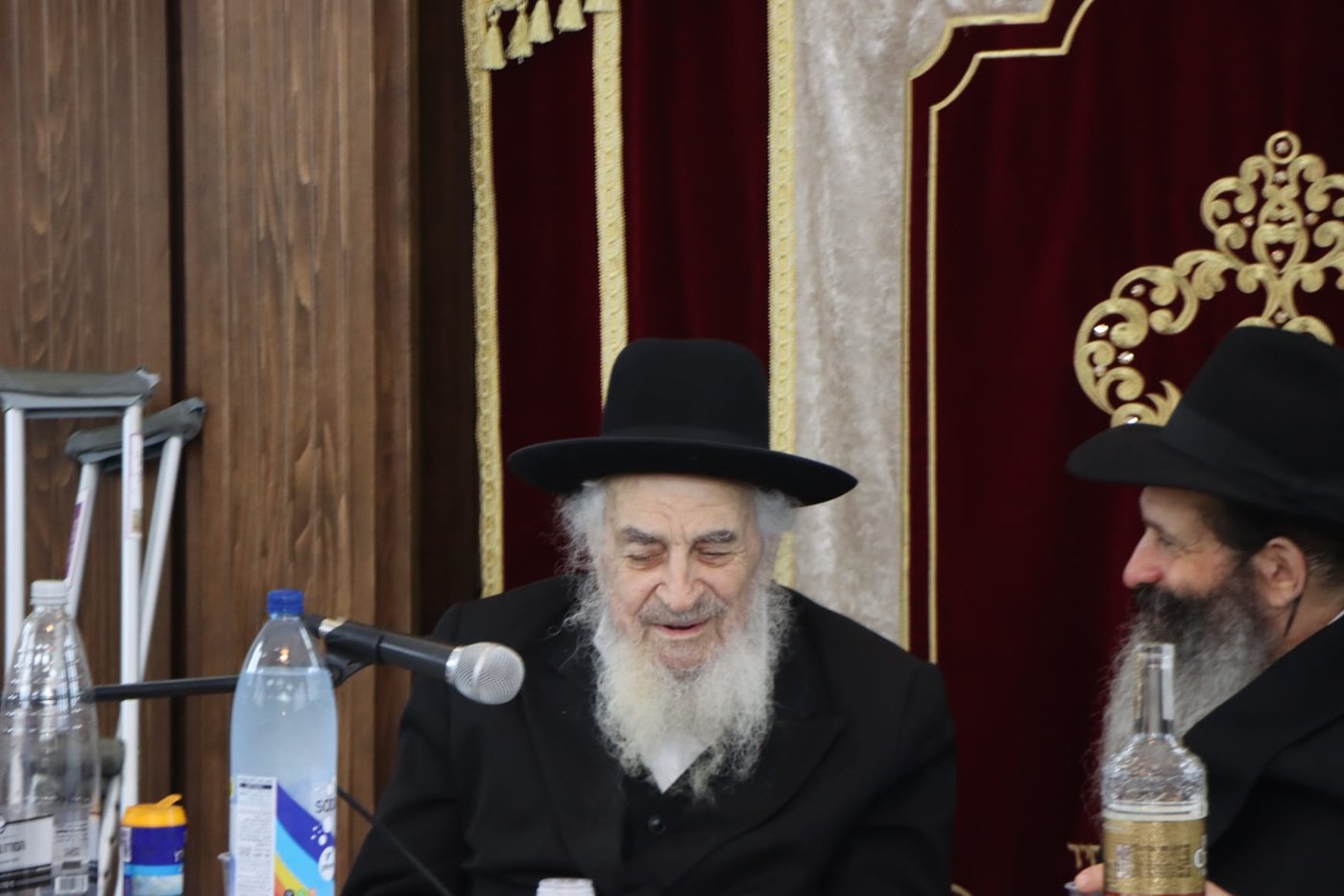 הגה"ח אליהו לנדא בהתוועדות י"ט כסלו