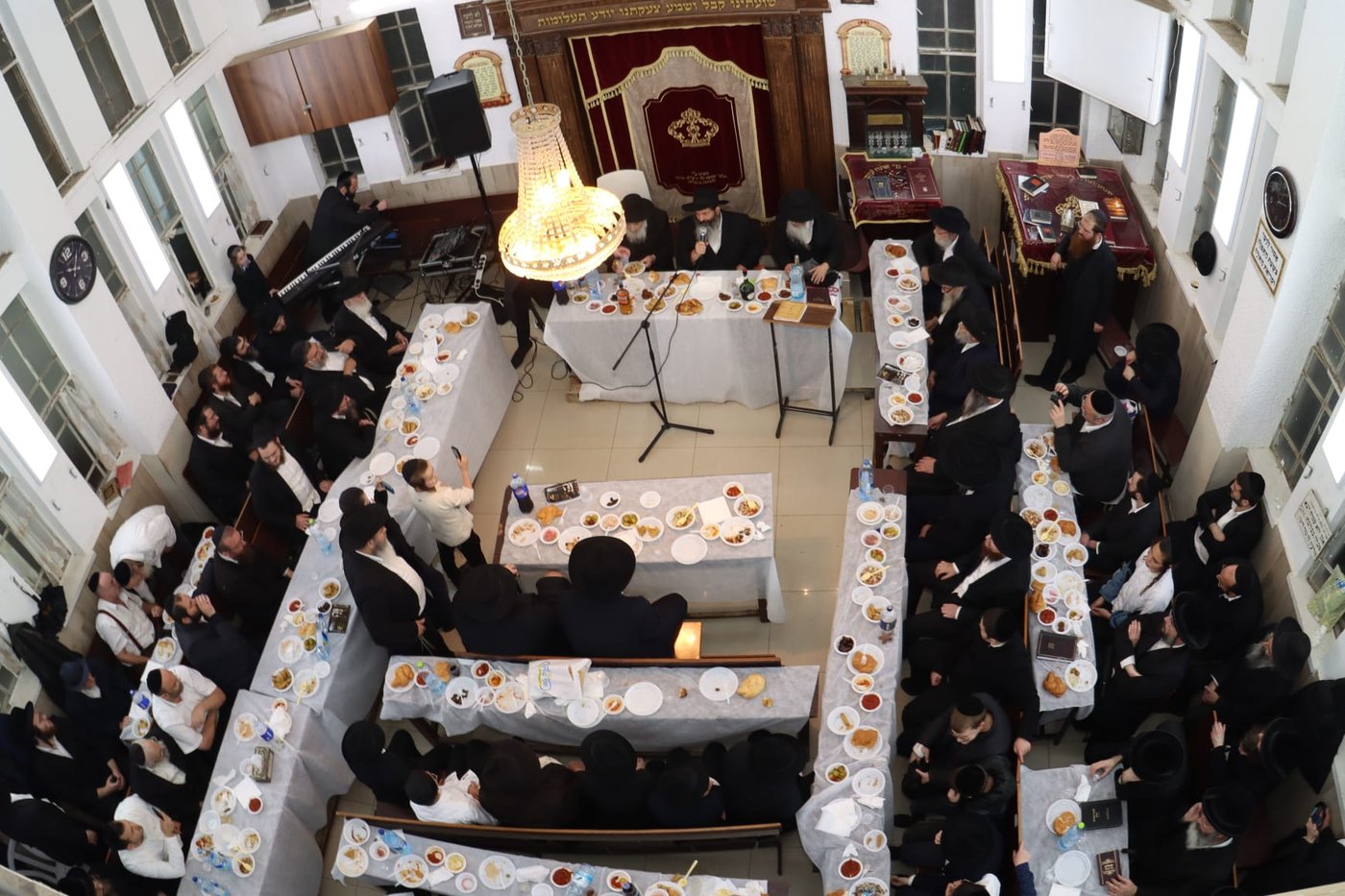 הרב שלום מרדכי רובשקין בהתוועדות י"ט כסלו