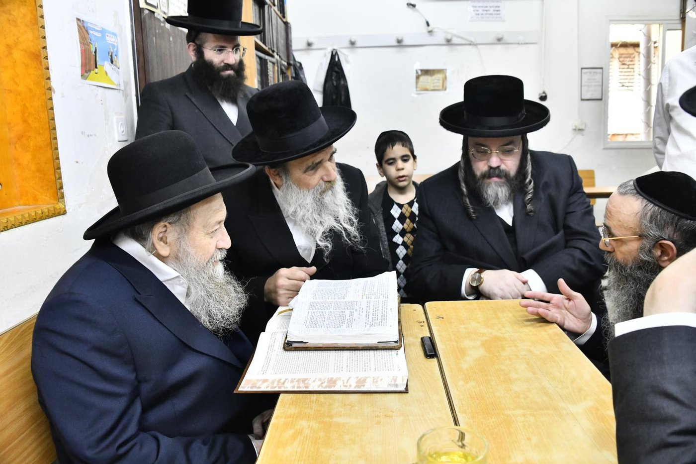 האדמו"ר מאשלג בביקור אצל הגר"ד בצרי