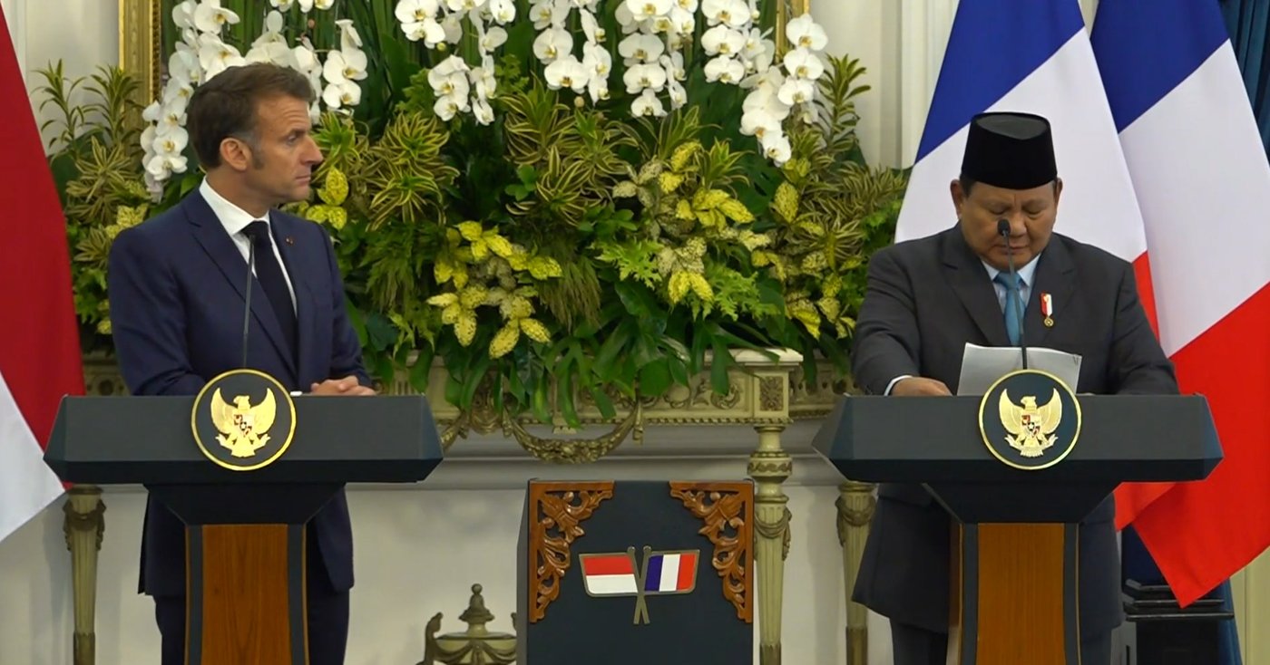 נשיא אינדונזיה ומקרון | ארכיון