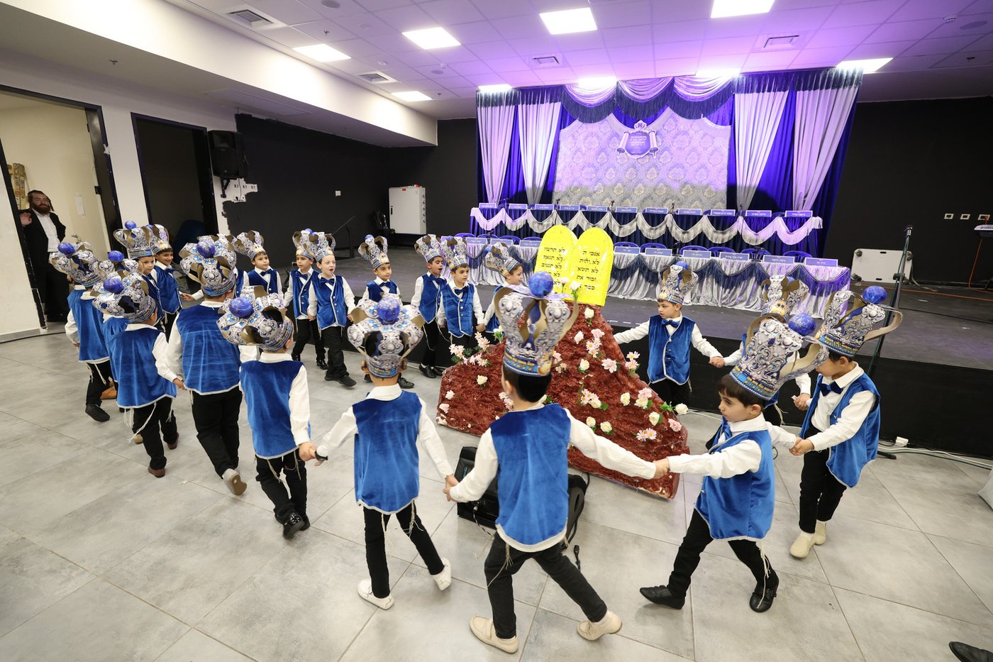 מסיבת חומש בת"ת "תורת השם" בבית שמש