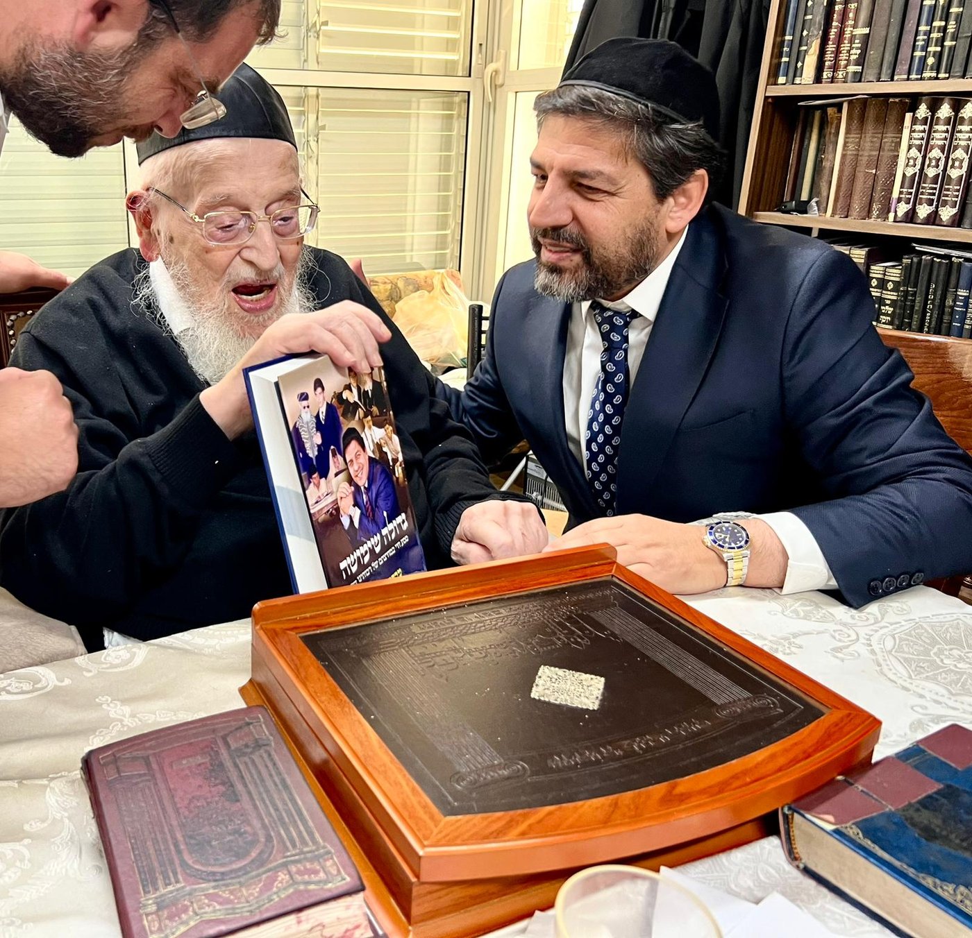 רב הסלבס במעונו של הגרמ"צ ברגמן