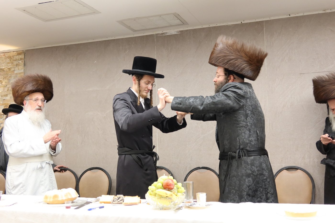 בשמחת האירוסין