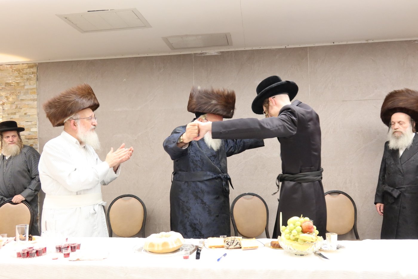 בשמחת האירוסין