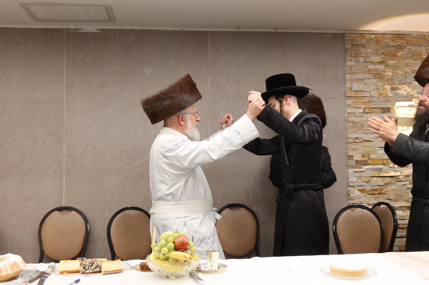 בשמחת האירוסין