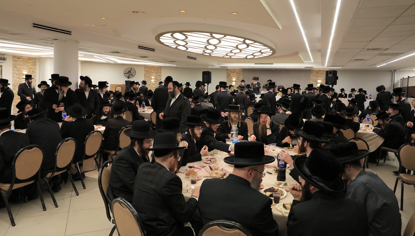 בשמחת האירוסין