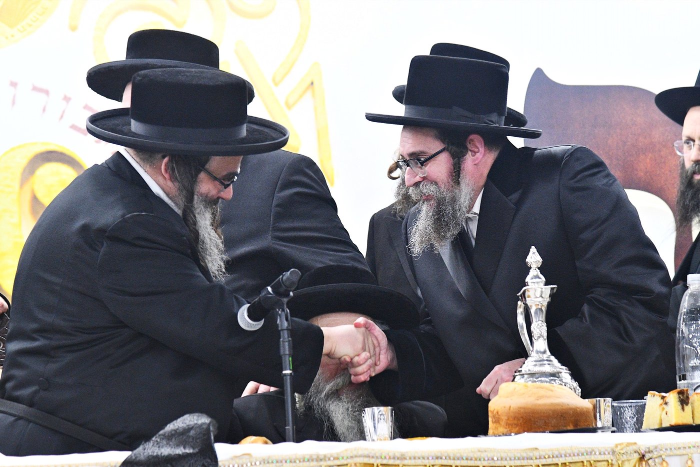 האדמו"ר מסקולען ירושלים במעמד