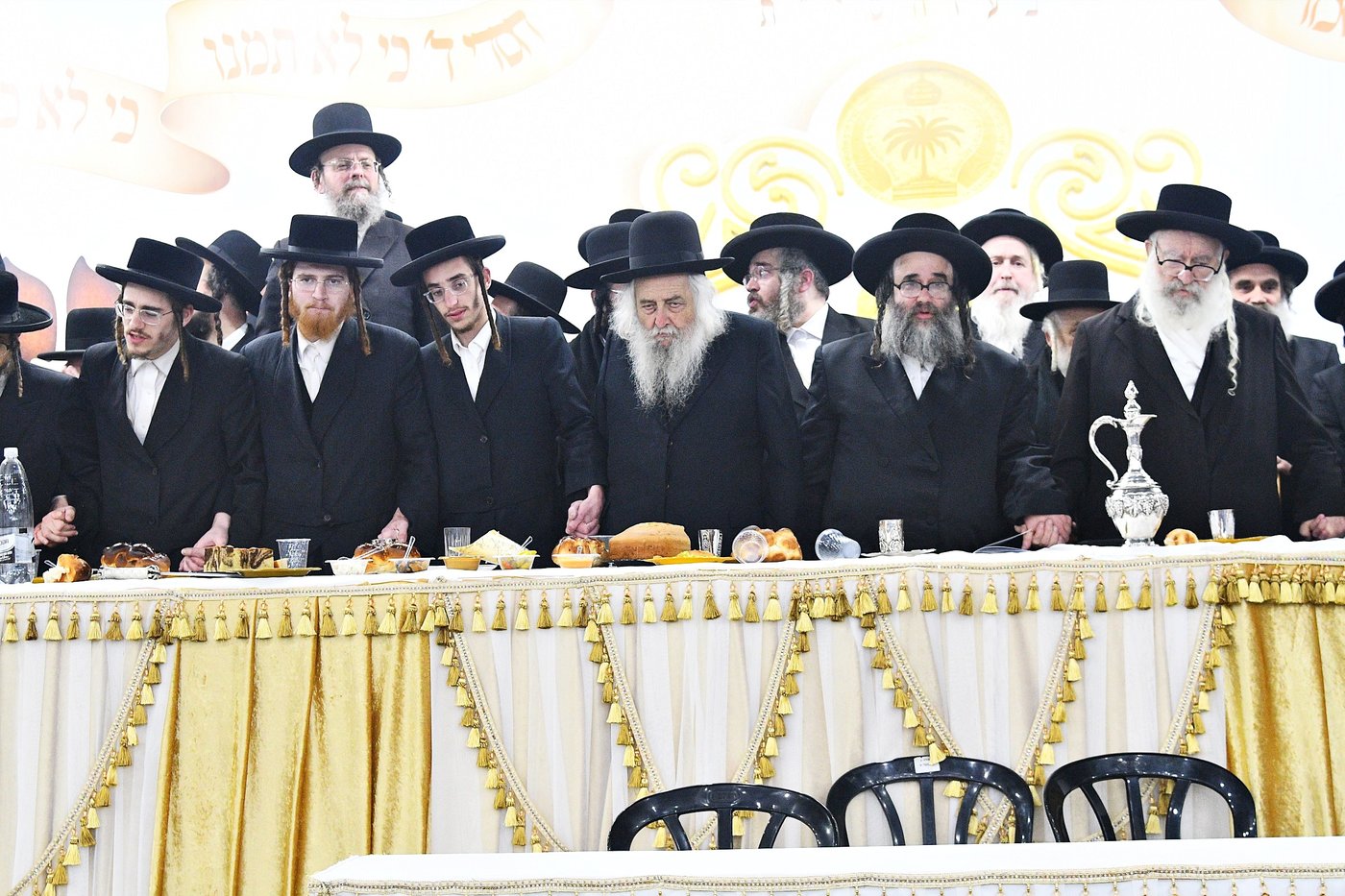 אסירי ציון בריקוד במעמד