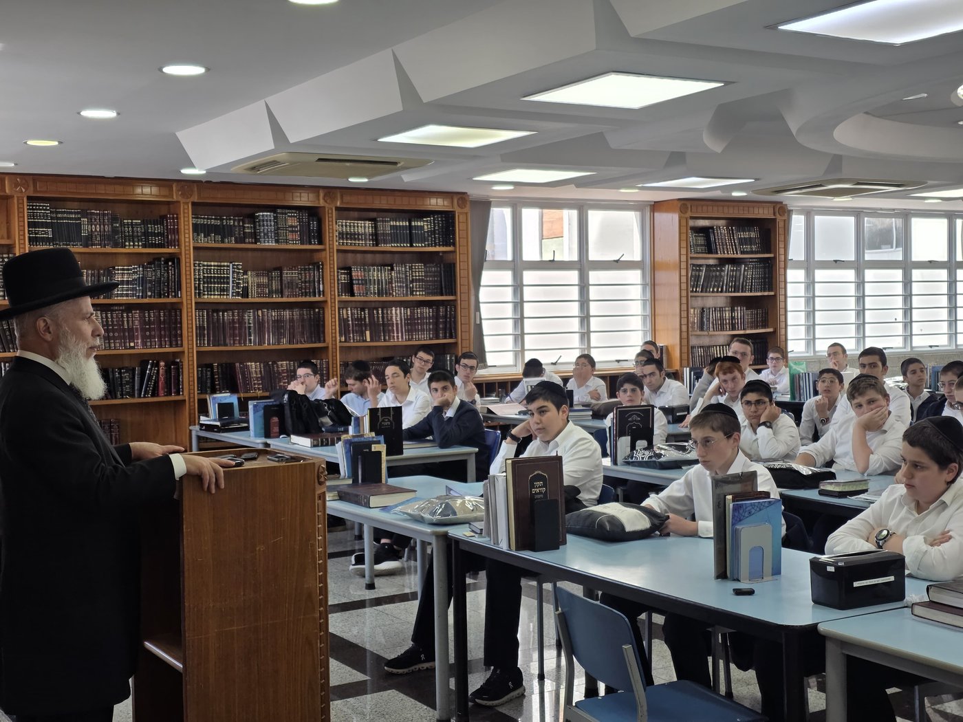 הגאון רבי זמיר כהן במסע חיזוק ברחבי ברזיל וארה"ב