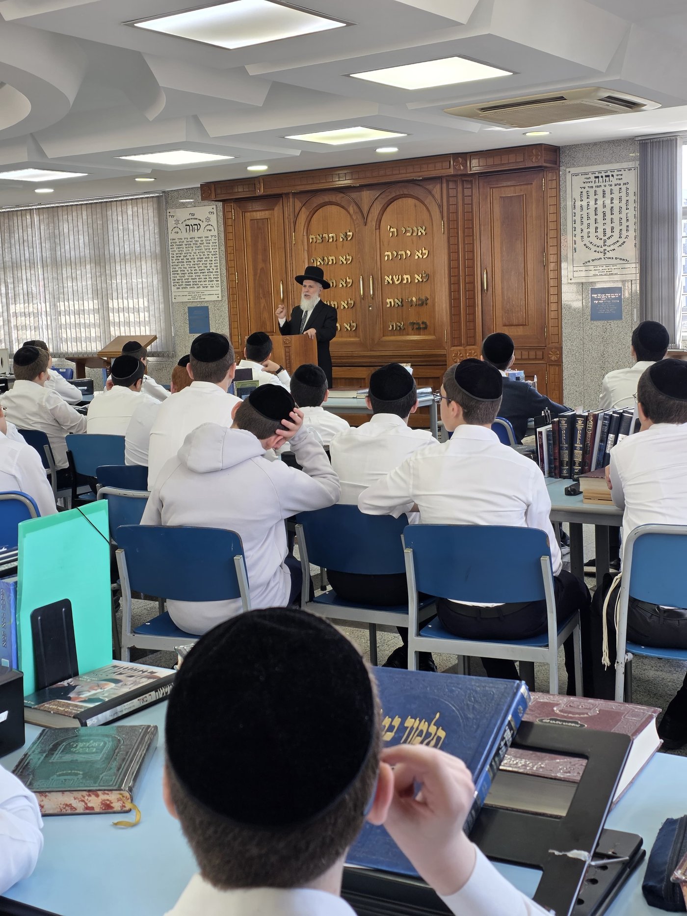 הגאון רבי זמיר כהן במסע חיזוק ברחבי ברזיל וארה"ב