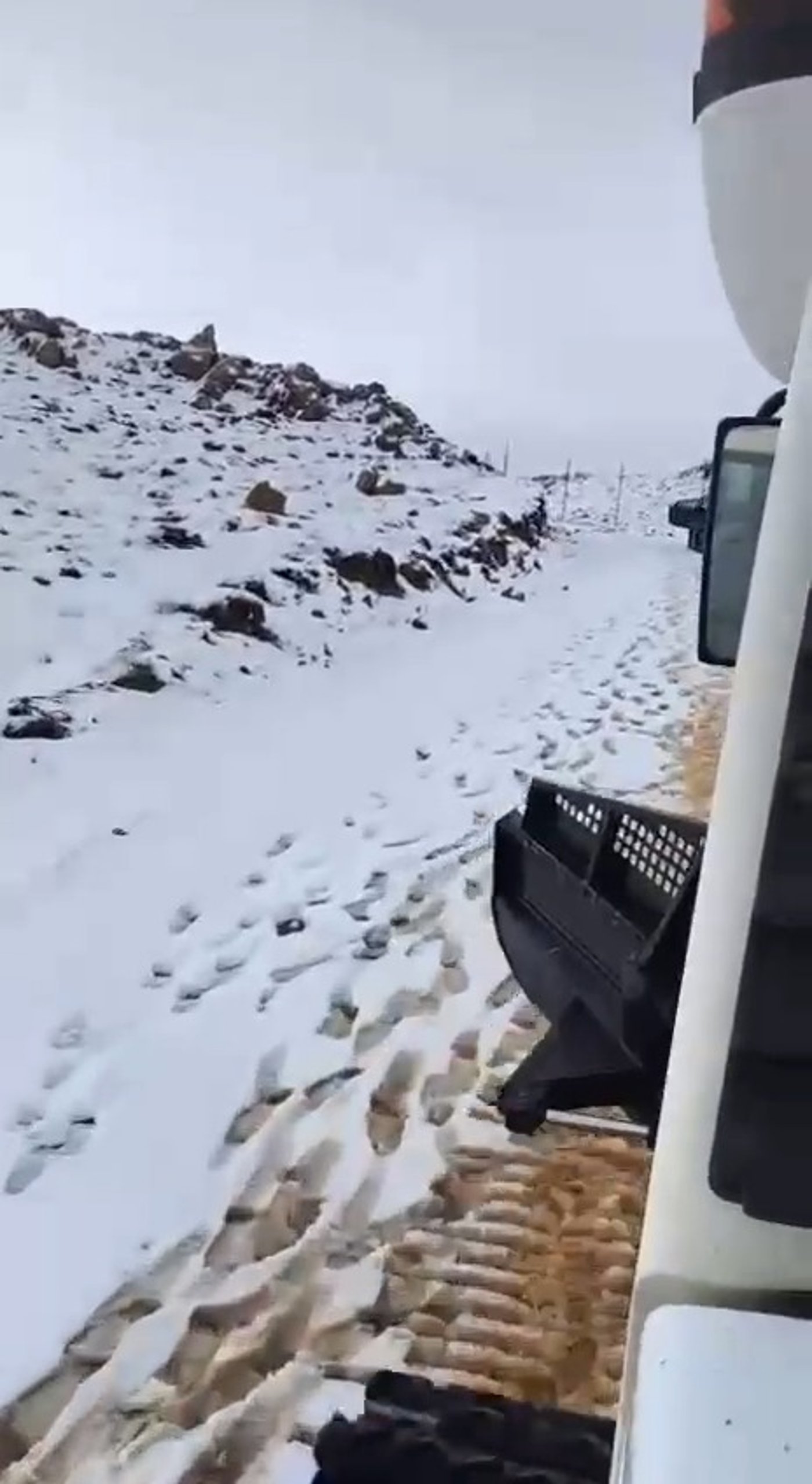 החרמון נצבע לבן: תיעודים מרהיבים מהשלג הכבד שירד בהר הגבוה בישראל