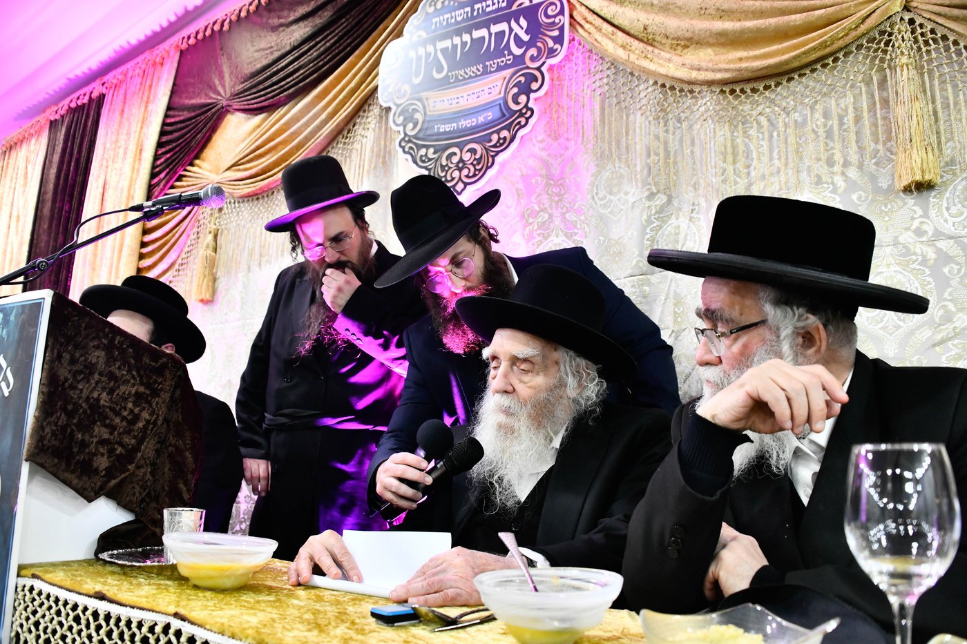 הגאון רבי צבי פרידמן בכ"א כסלו בסאטמר ב"ב