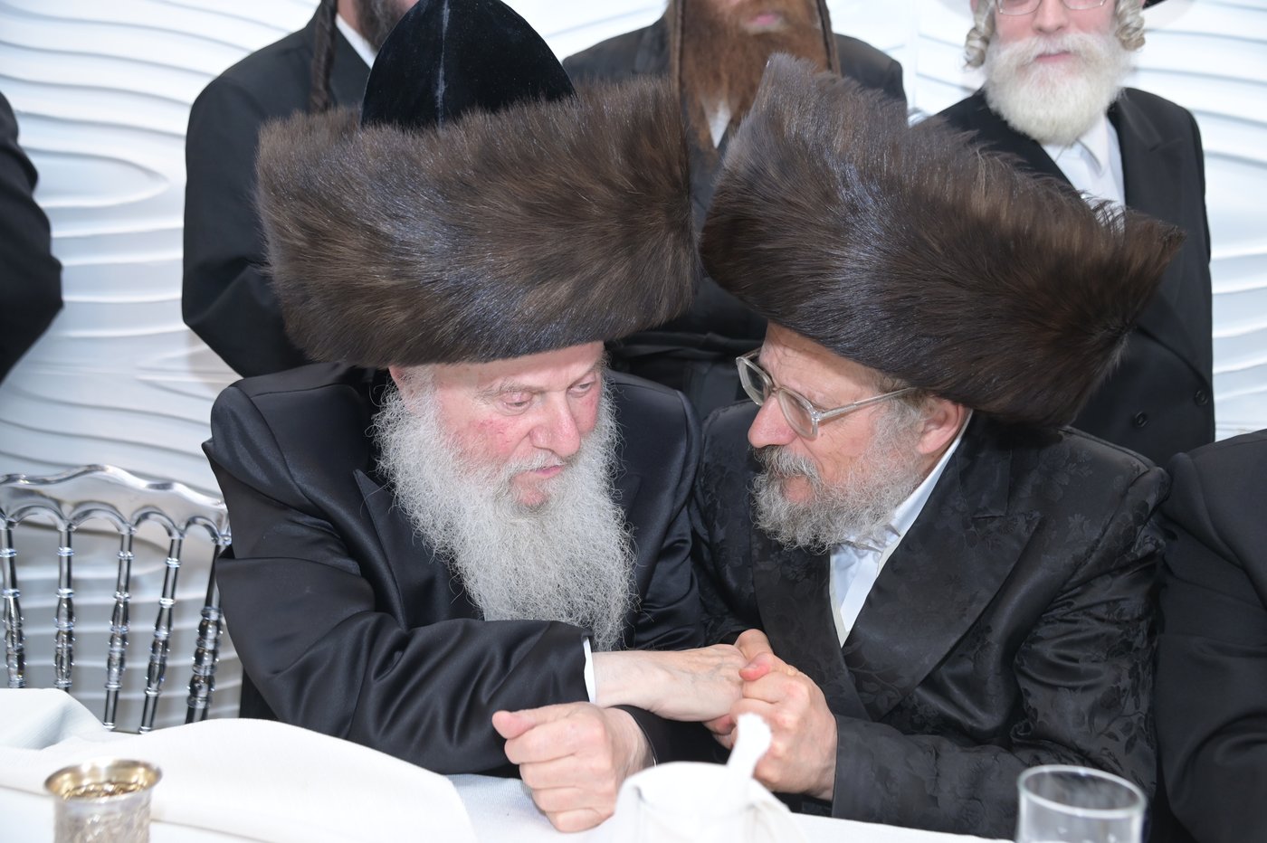 שמחת האירוסין בחצרות וואסלוי - אנטניא - קוז'ניץ