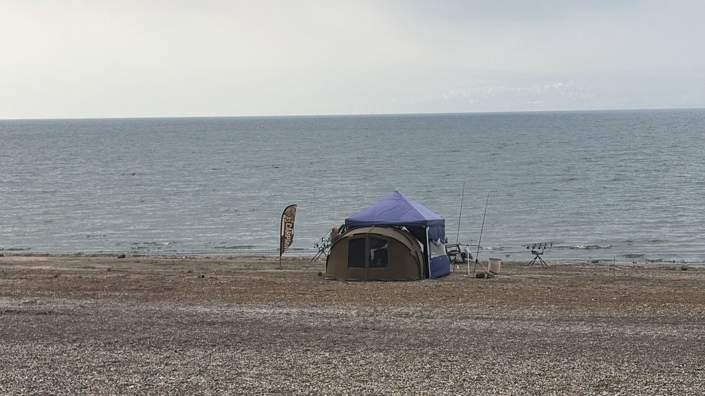 חוף דוגית, הבוקר