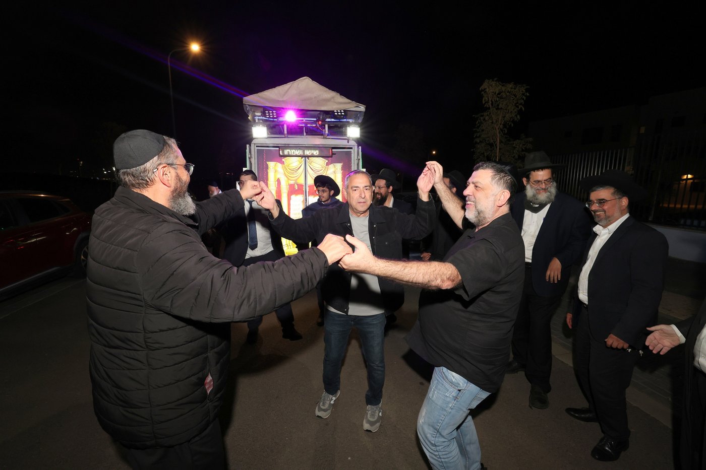 הכנסת ס"ת וחנוכת הבית לביהמ"ד "מדרש בית נשיא"  בראשל"צ