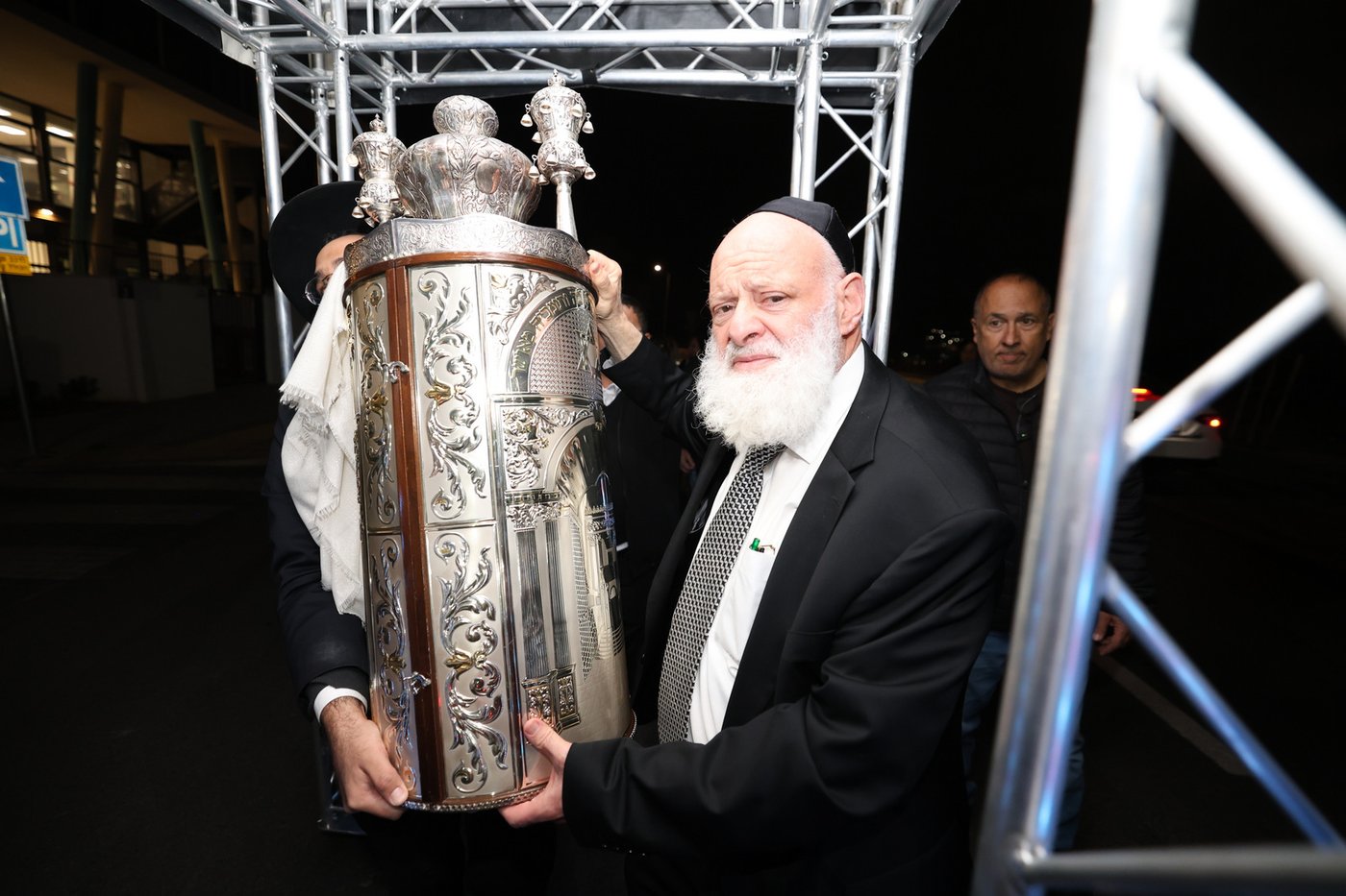 הכנסת ס"ת וחנוכת הבית לביהמ"ד "מדרש בית נשיא"  בראשל"צ