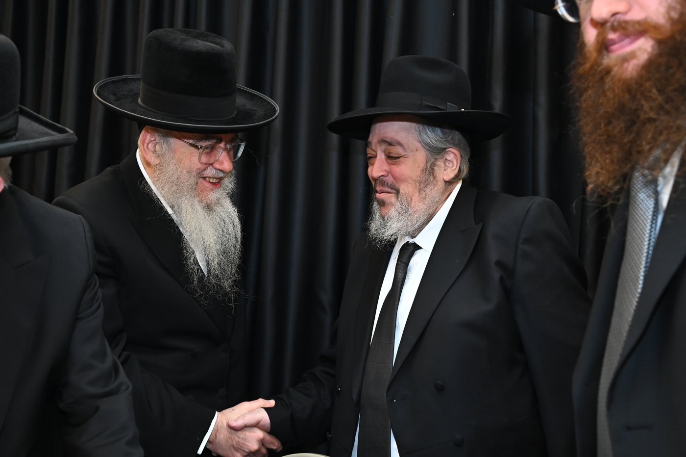 שמחת נישואי בנו של הרב יצחק קורלנסקי עם נכדת רבי שריאל רוזנברג