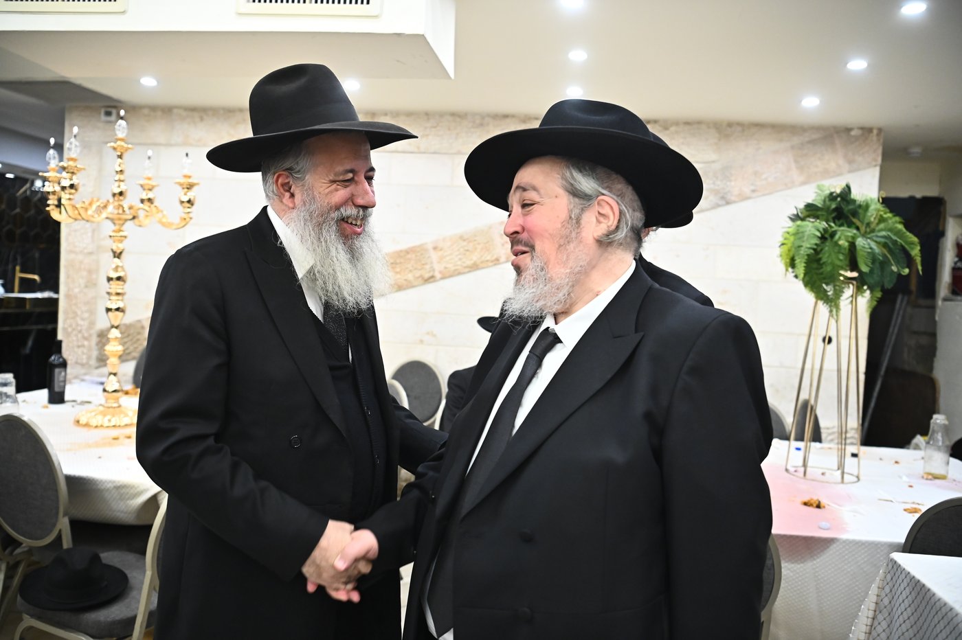 שמחת נישואי בנו של הרב יצחק קורלנסקי עם נכדת רבי שריאל רוזנברג