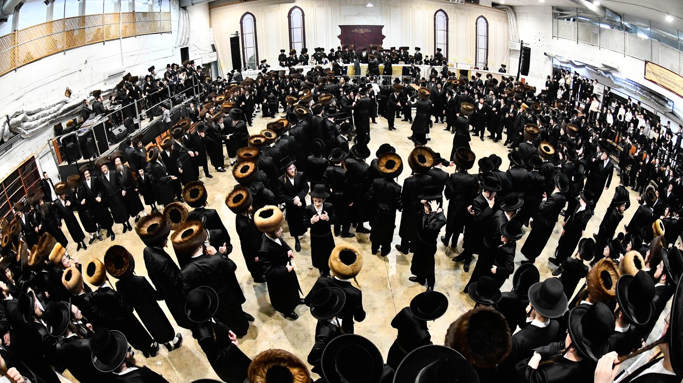 שמחת בית מכנובקא בעלזא - ערלוי - שידלובצא