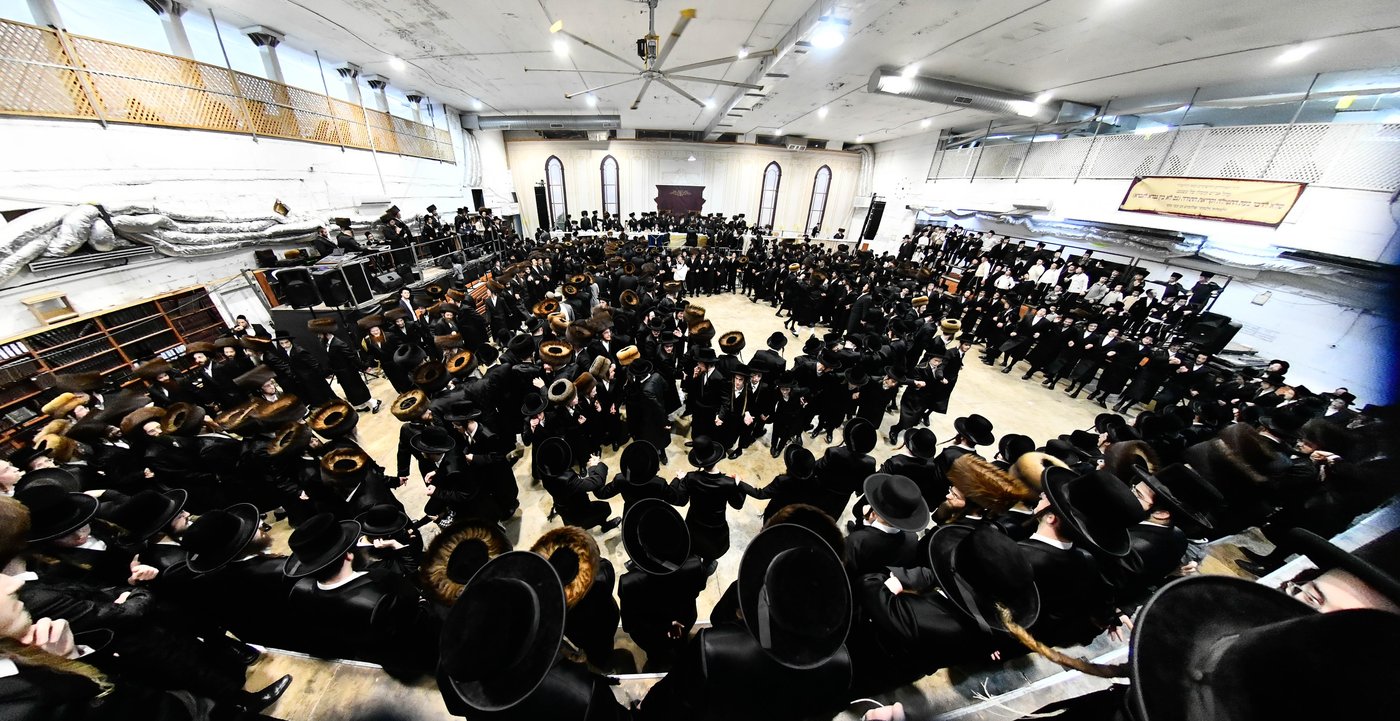 שמחת בית מכנובקא בעלזא - ערלוי - שידלובצא