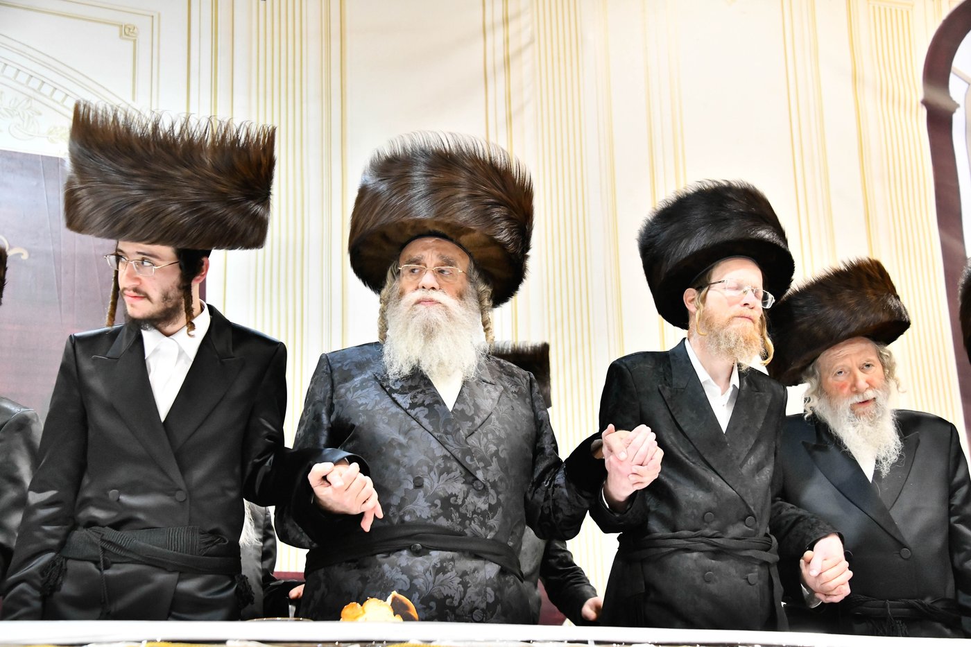 שמחת בית מכנובקא בעלזא - ערלוי - שידלובצא