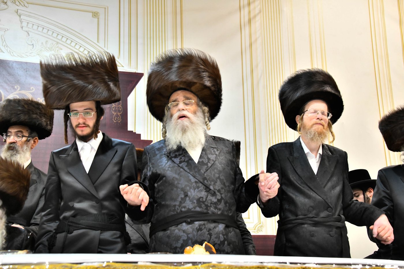 שמחת בית מכנובקא בעלזא - ערלוי - שידלובצא