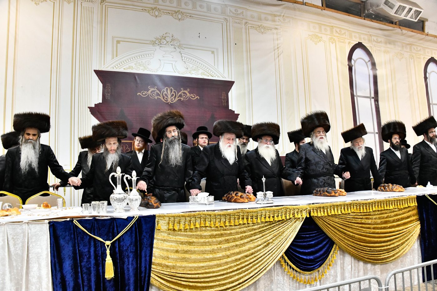 שמחת בית מכנובקא בעלזא - ערלוי - שידלובצא