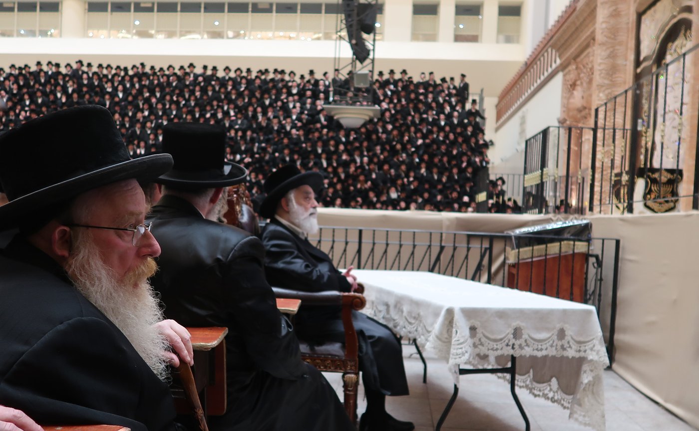 האדמו"ר מויז'ניץ ירושלים במעמד ההדלקה