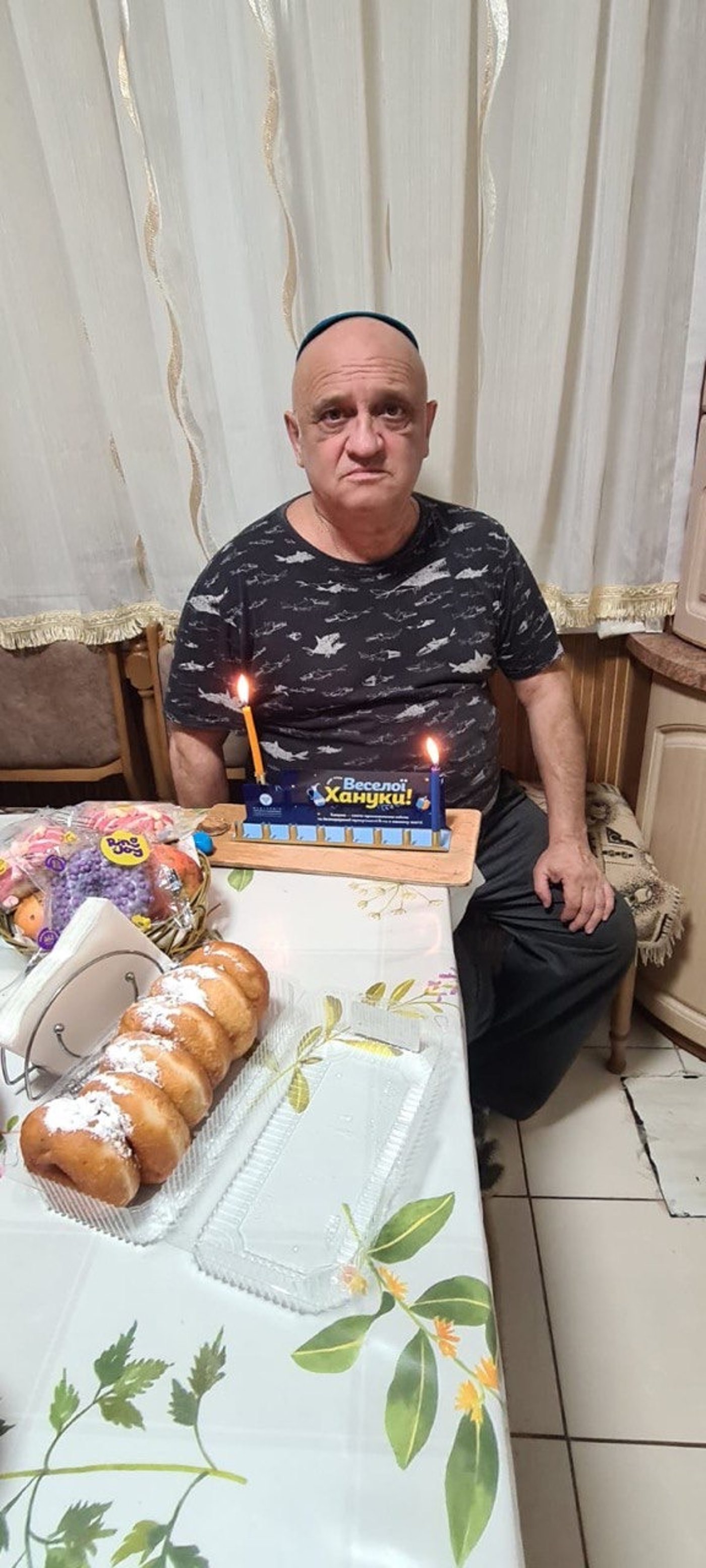 רוסיה ניסתה "להפיל" את חנוכיית הענק בקייב; הפרסום המתסיס ומה שקרה בפועל