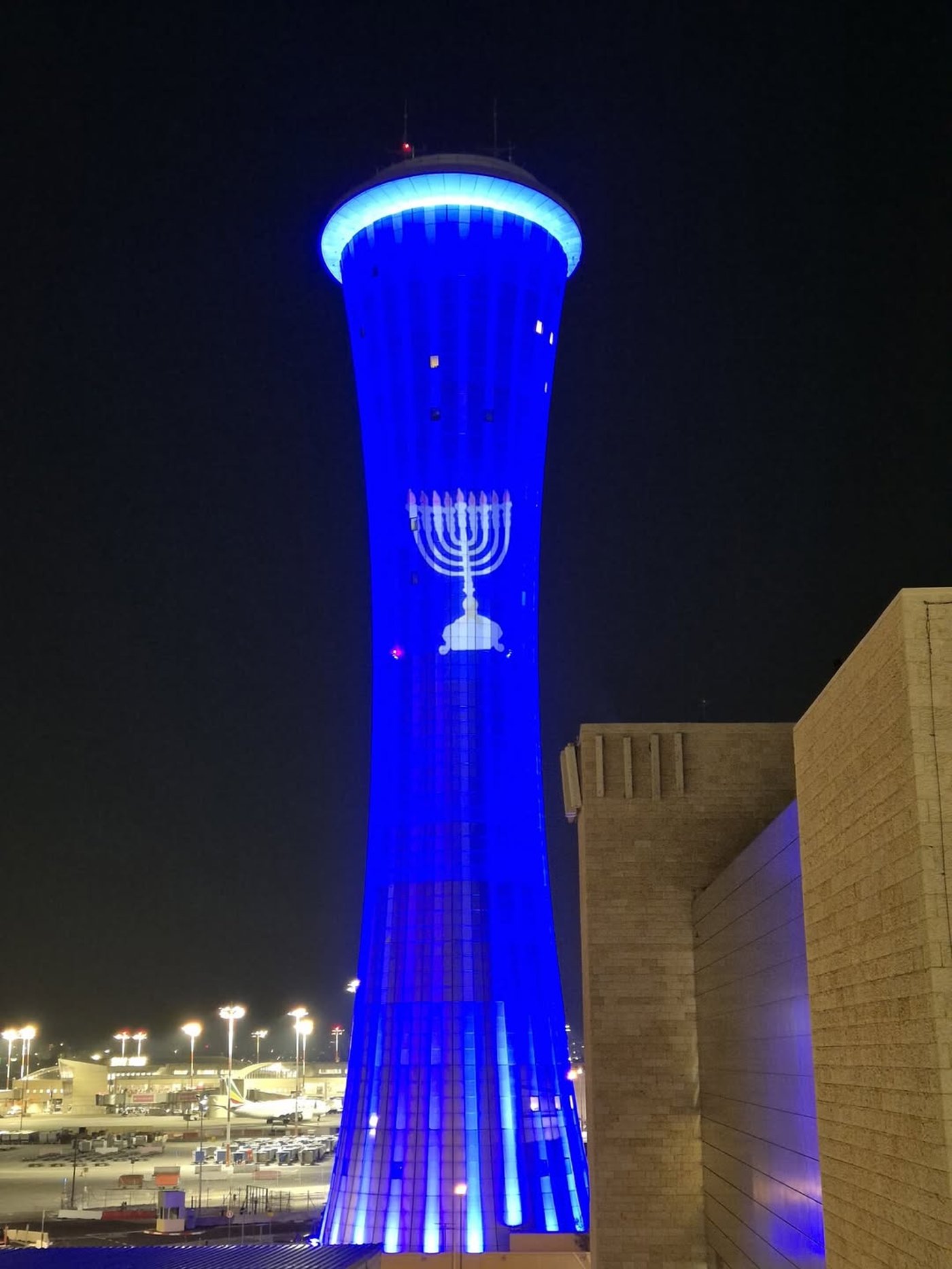 חגיגות חנוכה בנתב"ג