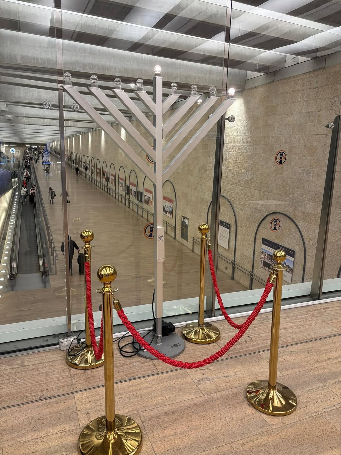 חגיגות חנוכה בנתב"ג