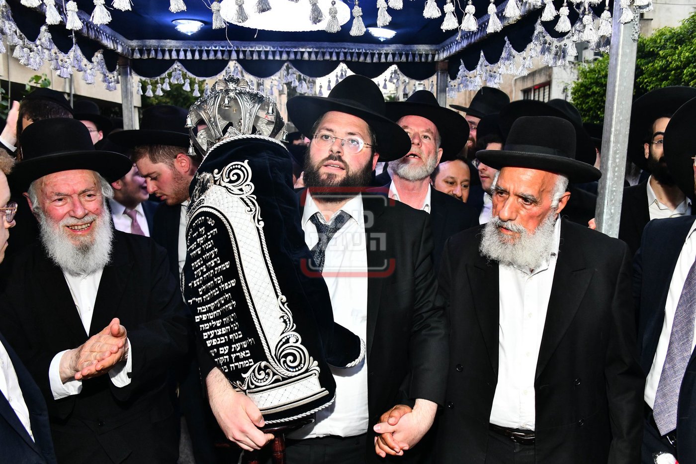 הכנסת ס"ת לכולל נץ