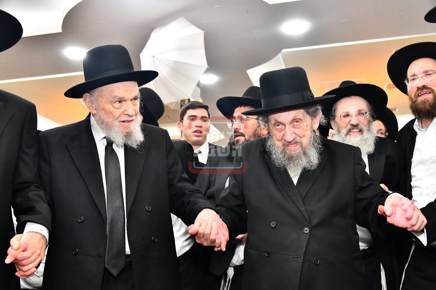 הגר"ד לנדו והגרמ"ה הירש