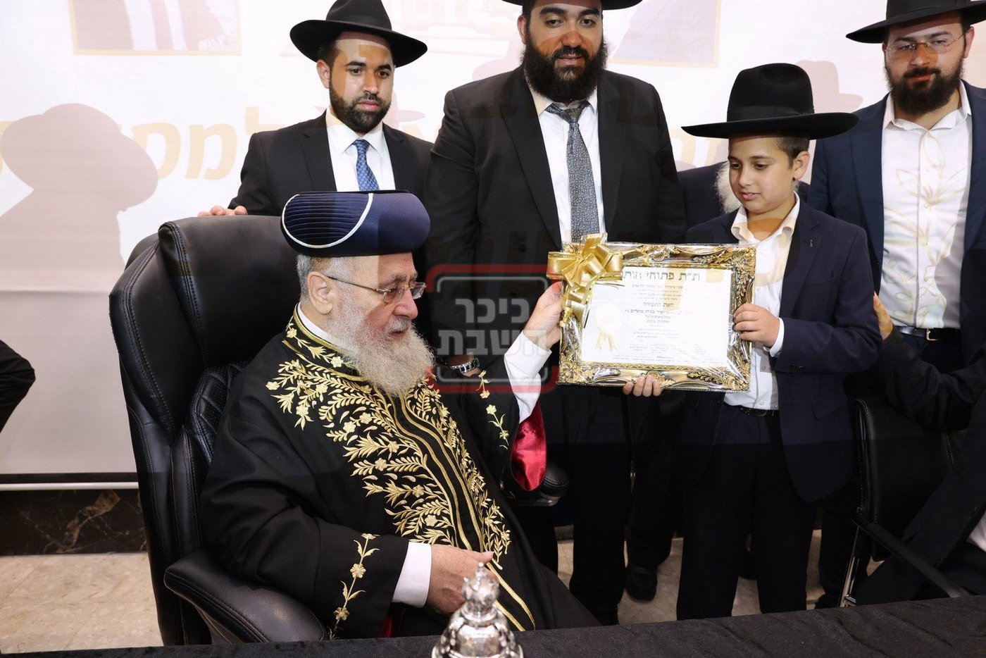 הראש"ל לילדי 'תל אביב': זכות לימוד התורה שלכם, תצילנו מאיראן