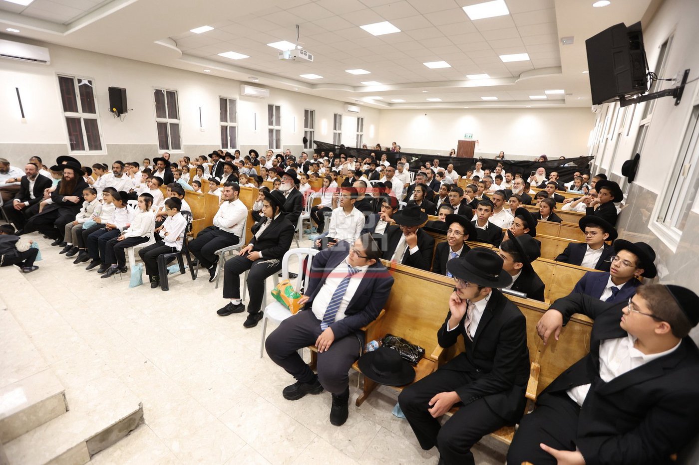 הראש"ל לילדי 'תל אביב': זכות לימוד התורה שלכם, תצילנו מאיראן