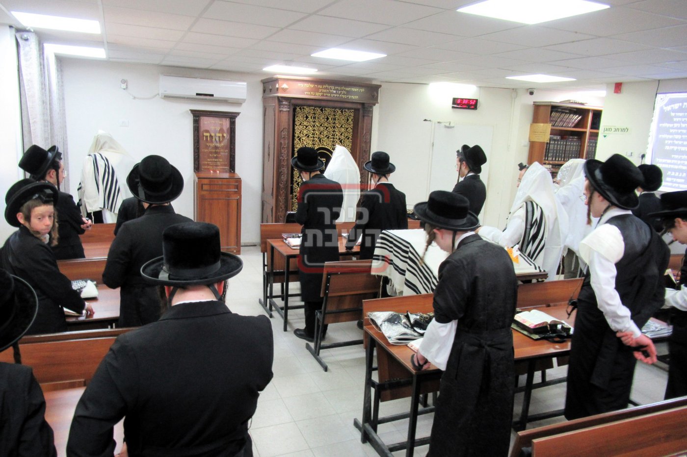 ר"ח אב בצל האדמו"ר מקרעטשניף קרית גת