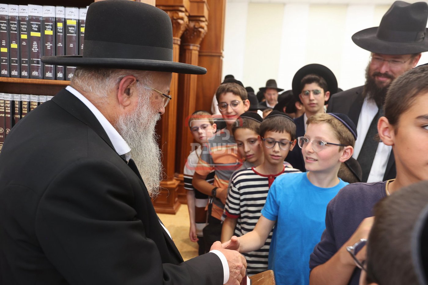 הגאון רבי אהרן פלדמן בשיחה בישיבת 'באר התורה' בבית שמש