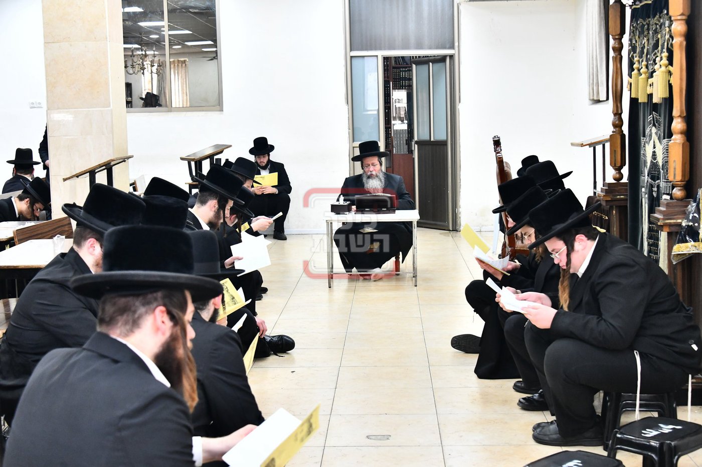 האדמו"ר משבט הלוי בתיקון חצות