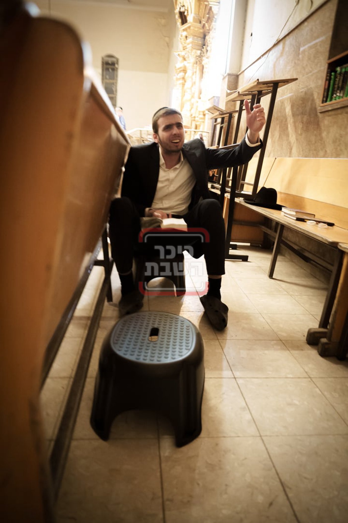 תשעה באב בהיכל ישיבת פוניבז' - ובביהמ"ד לדרמן בב"ב 