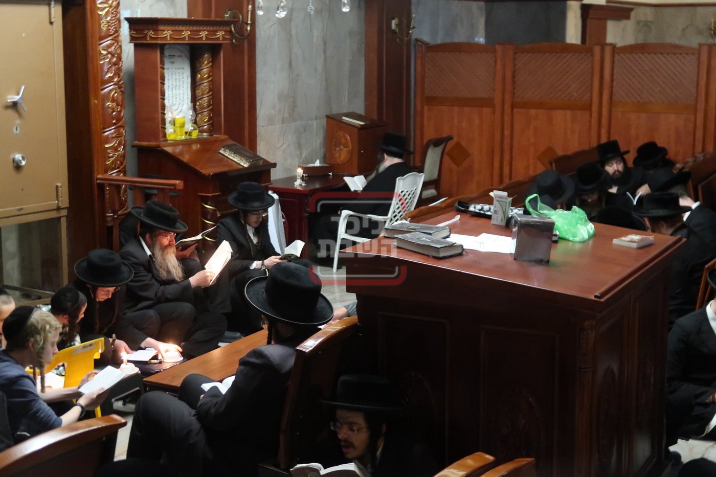 תשעה באב בחצרות הקודש בירושלים