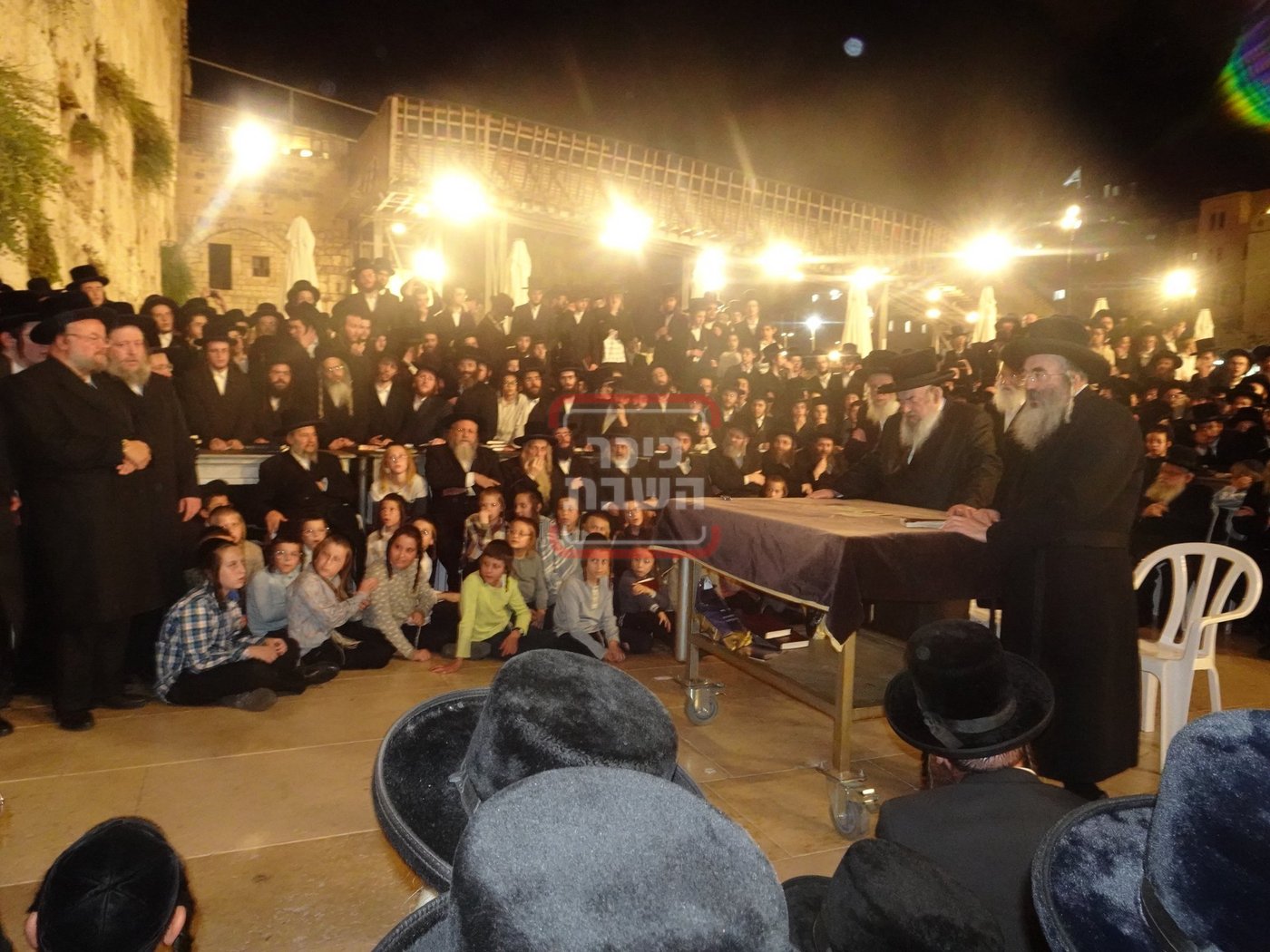 אדמורי"ם ורבנים בכותל המערבי