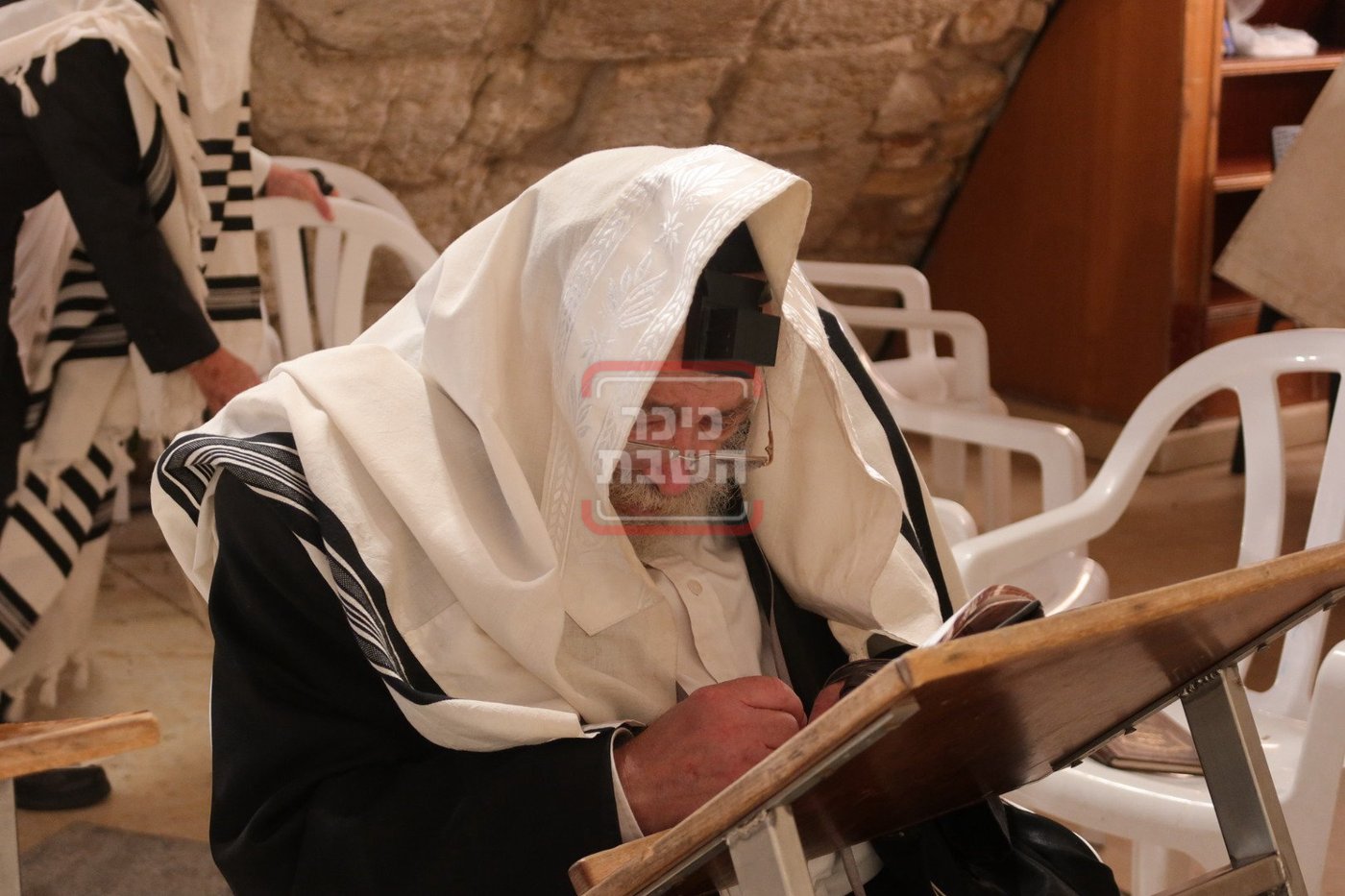 אדמורי"ם ורבנים בכותל המערבי