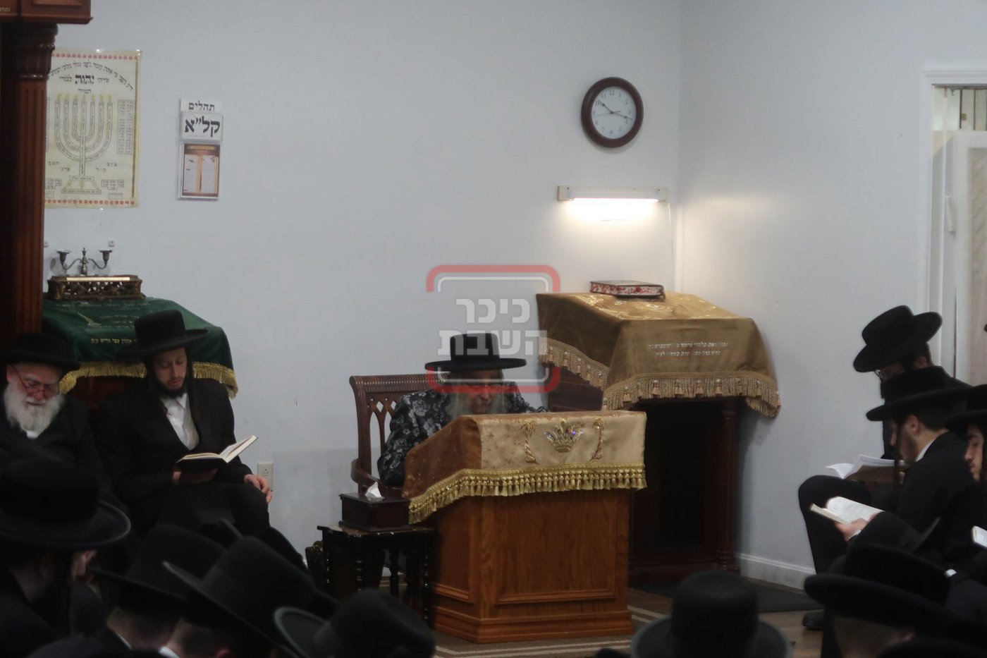 תשעה באב בחצה"ק סאטמר 