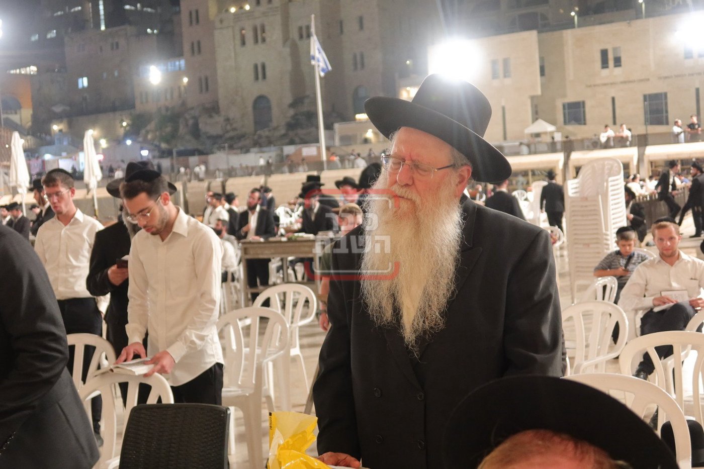 אדמורי"ם ורבנים בכותל המערבי